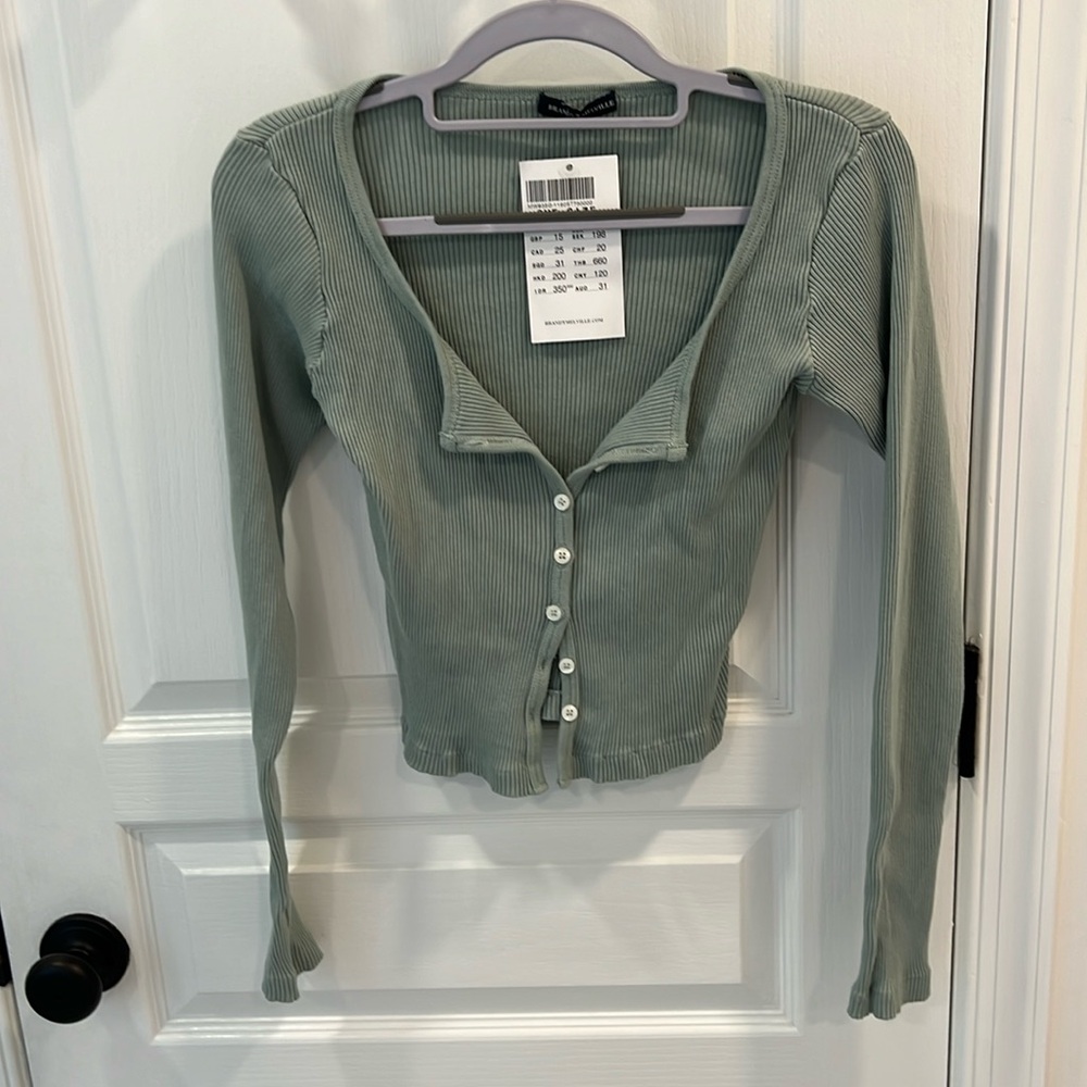 Brandy Melville NWT long sleeve ribbed top